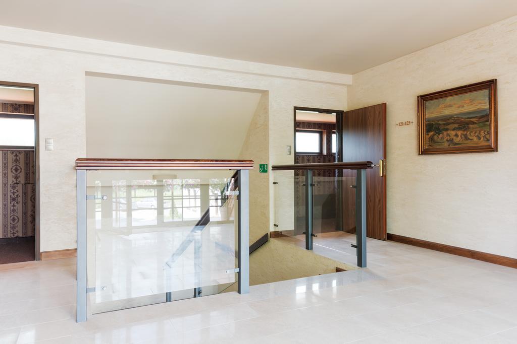 Hotel Folwark Згеж Экстерьер фото