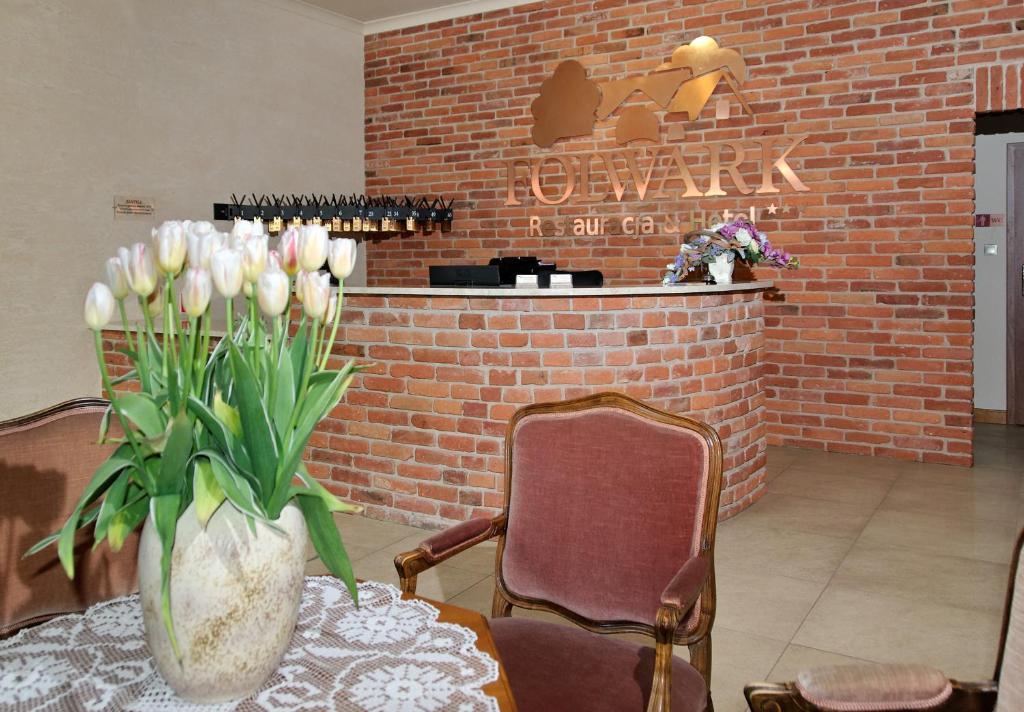 Hotel Folwark Згеж Экстерьер фото